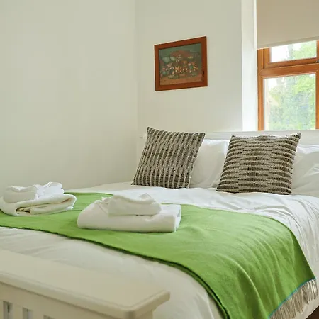 2br Meadow View House Close To Donegal Golf Club Moyne Bridge