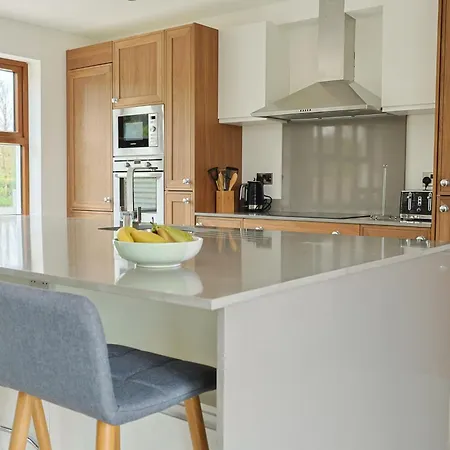 2br Meadow View House Close To Donegal Golf Club