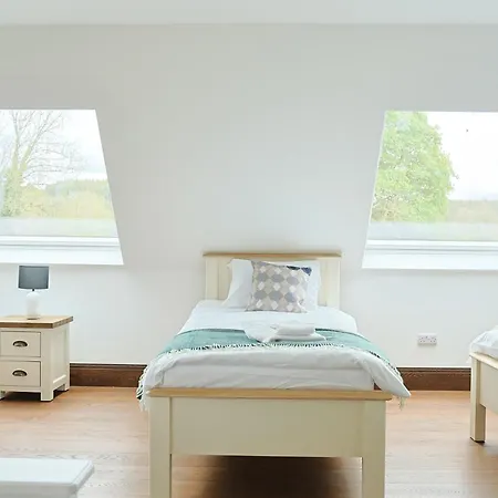 펜션 2br Meadow View House Close To Donegal Golf Club *